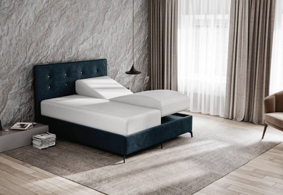 מיטה מרופדת מתכווננת