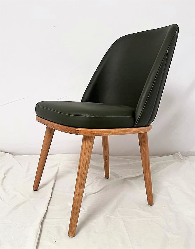 כיסא דגם סטפאן