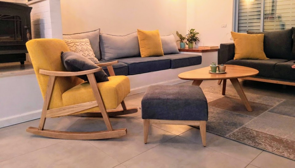 לילוש נדנדה והדום