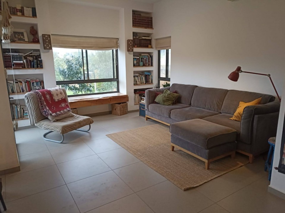 ספה דגם NEW YORK בשילוב הדום